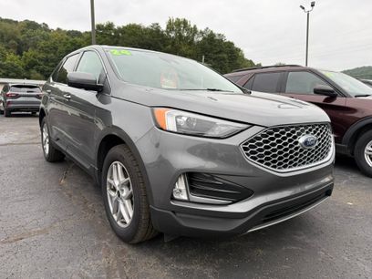 Used 2024 Ford Edge SEL w/ Convenience Package