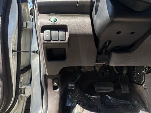 Used 2012 Honda CR-V EX-L image 12