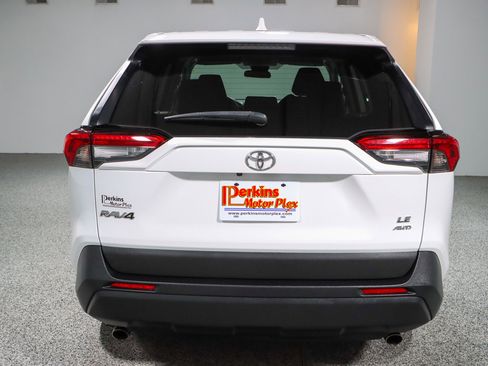 Used 2023 Toyota RAV4 LE image 8