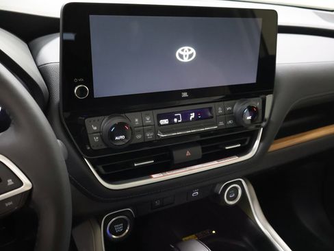 New 2026 Toyota Grand Highlander AWD image 24