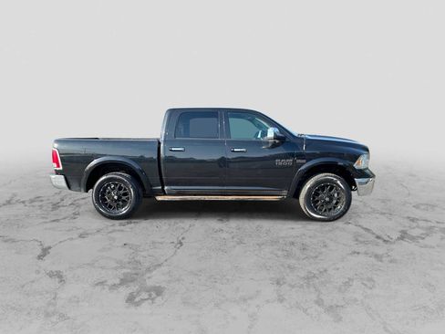 Used 2015 RAM 1500 Laramie AWD/4WD image 9