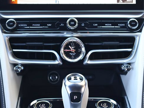 New 2026 Bentley Flying Spur Plug-In Hybrid AWD/4WD image 20