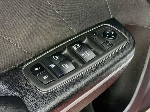 Used 2019 Dodge Charger GT RWD image 17