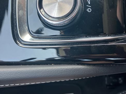 Used 2025 Buick Envision Sport Touring AWD/4WD image 30