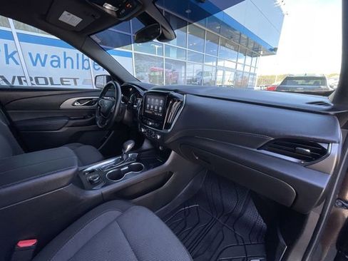 Certified 2023 Chevrolet Traverse LT w/ Midnight/Sport Edition image 28