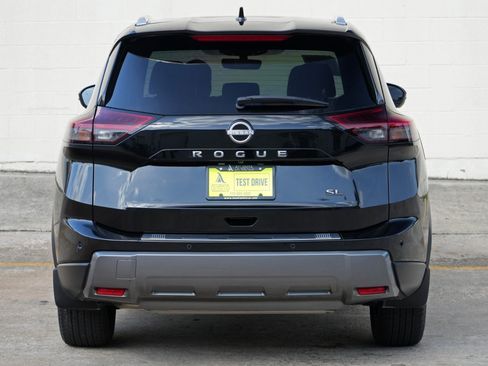 Used 2024 Nissan Rogue SL w/ SL Premium Package FWD image 46