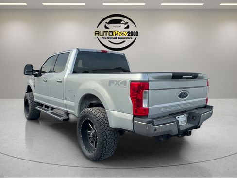 Used 2019 Ford F250 XLT w/ XLT Premium Package AWD/4WD image 5