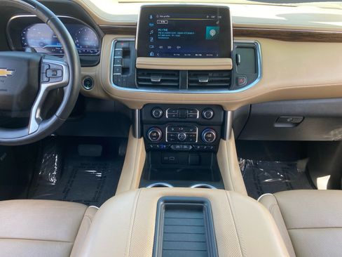 Used 2023 Chevrolet Tahoe Premier w/ Advanced Technology Package RWD image 11
