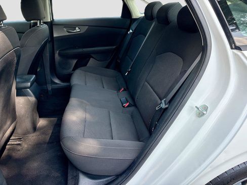 Used 2019 Kia Forte LXS FWD image 22