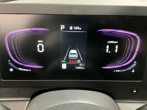 Used 2024 Kia Sportage LX image 20