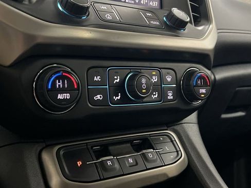 Certified 2022 GMC Acadia Denali w/ Denali Ultimate Package image 18