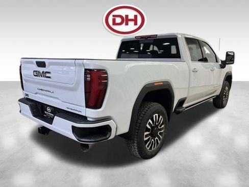 New 2026 GMC Sierra 2500 Denali Ultimate AWD/4WD image 12