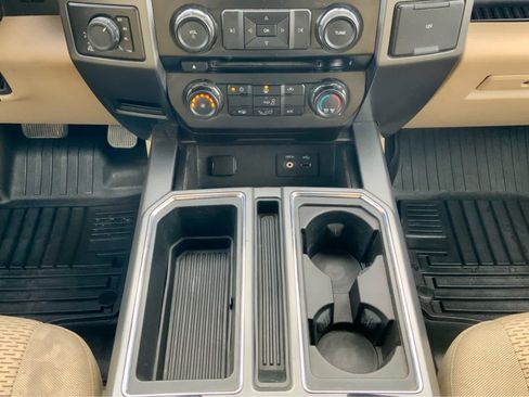 Used 2015 Ford F150 XLT w/ Equipment Group 301A Mid image 39