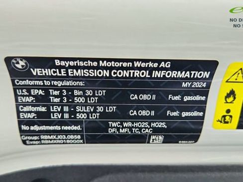Used 2024 BMW X7 xDrive40i w/ M Sport Package AWD/4WD image 67