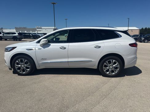 Used 2021 Buick Enclave Avenir w/ Avenir Technology Package AWD/4WD image 4