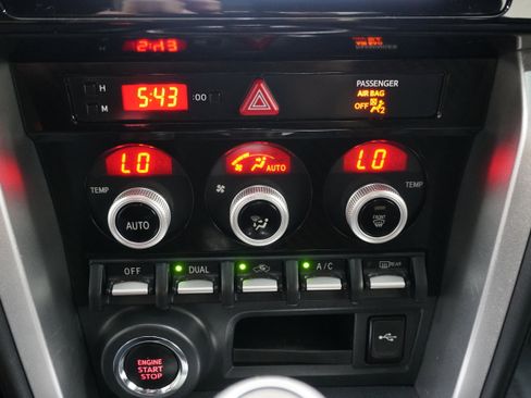 Used 2019 Subaru BRZ Limited w/ Performance Package image 18