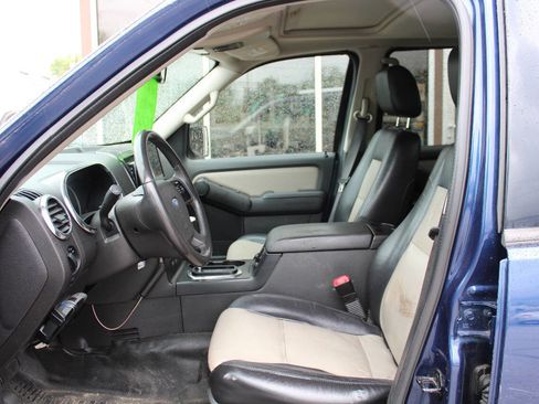 Used 2008 Ford Explorer Sport Trac Limited image 13