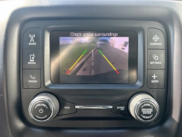 Used 2018 Jeep Compass Latitude FWD image 28