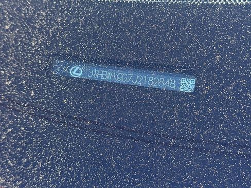 Used 2018 Lexus ES 300h w/ Navigation Package image 3