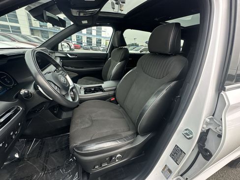 Used 2024 Hyundai Palisade Calligraphy AWD/4WD image 21