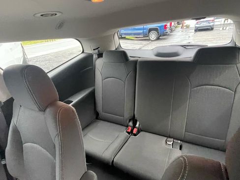 Used 2017 Chevrolet Traverse LT AWD/4WD image 21