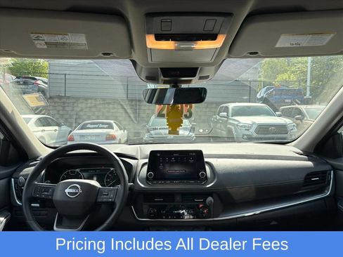 Certified 2025 Nissan Rogue SV AWD/4WD image 7