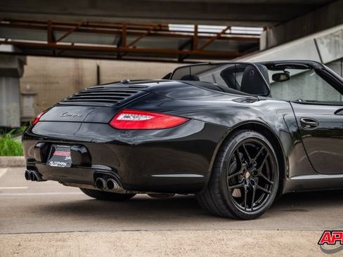 Used 2010 Porsche 911 Carrera RWD image 43