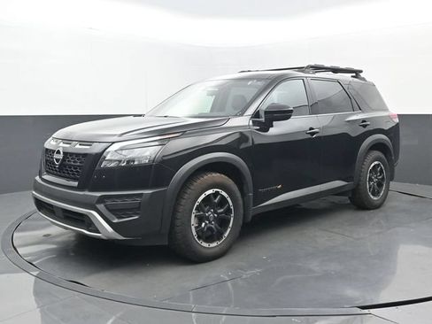 Used 2025 Nissan Pathfinder Rock Creek AWD/4WD image 8