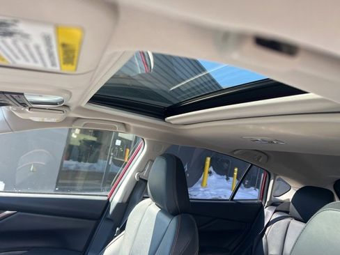 Used 2018 Subaru Crosstrek 2.0i Limited image 5