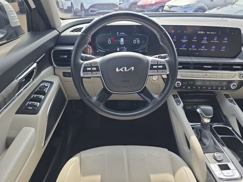 Certified 2023 Kia Telluride EX FWD image 14