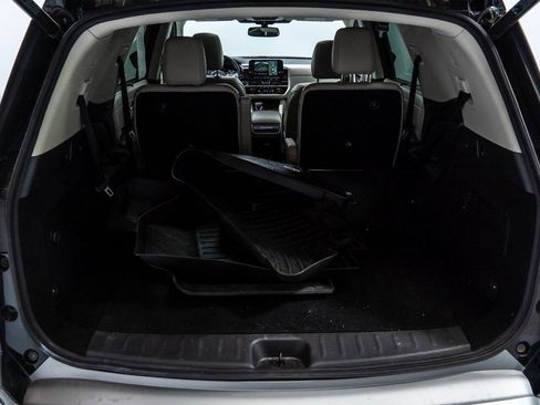 Used 2022 Nissan Pathfinder SL w/ SL Premium Package image 28