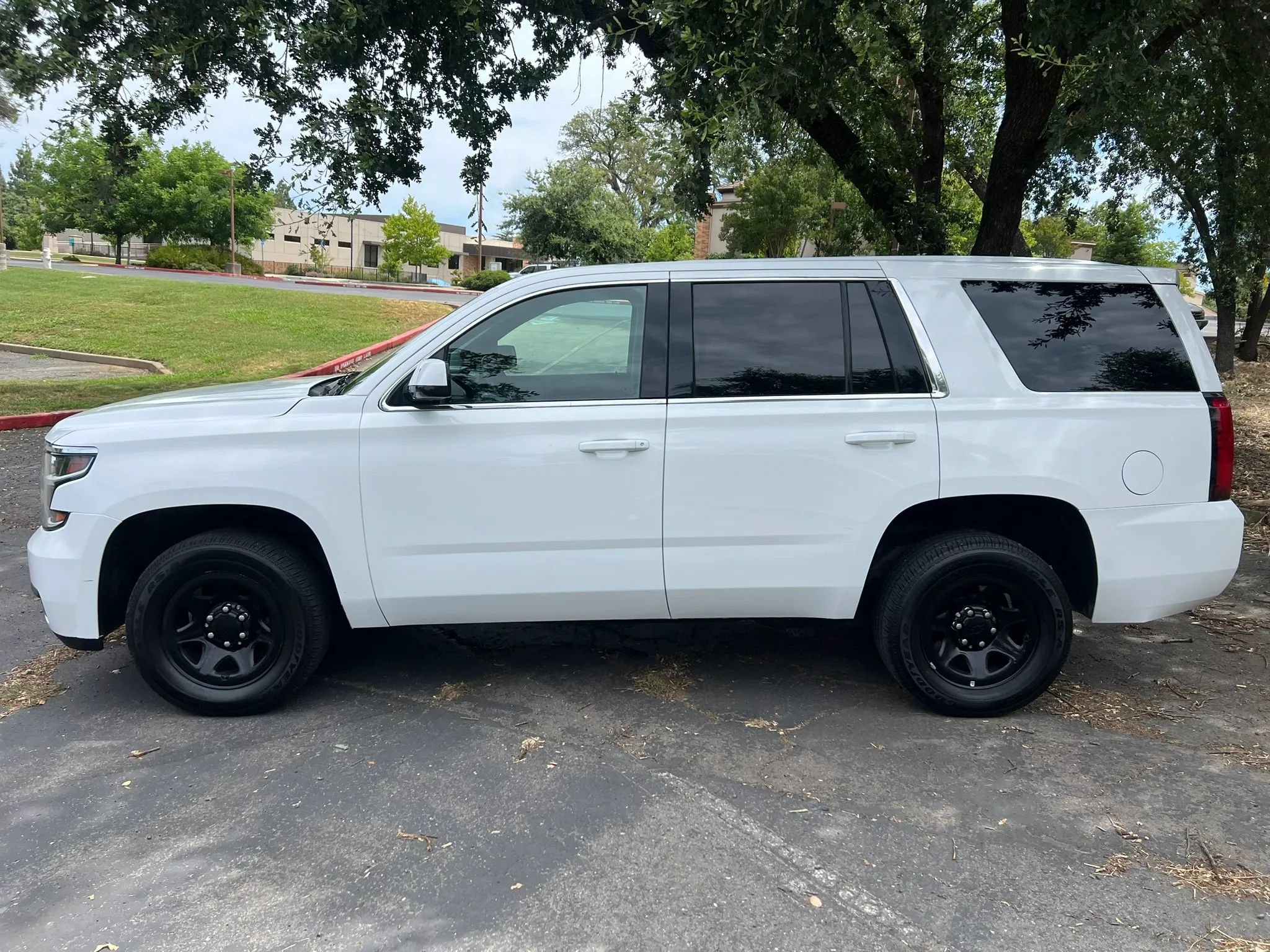 Used 2020 Chevrolet Tahoe 4WD image 8