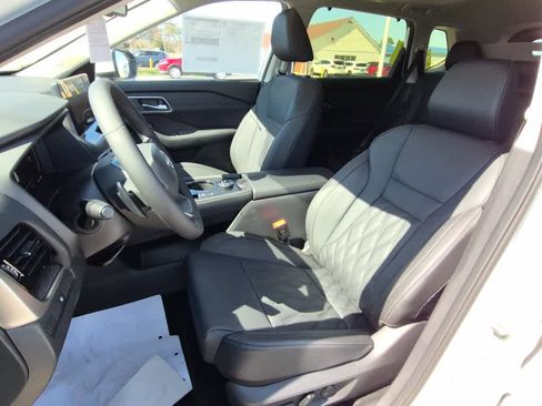 New 2026 Nissan Rogue Platinum AWD/4WD image 10