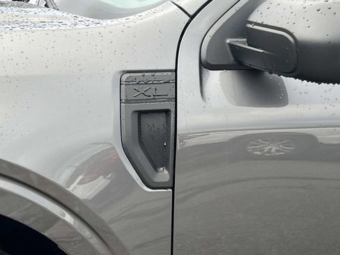 New 2025 Ford Maverick XL image 12