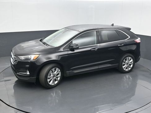 Used 2024 Ford Edge Titanium image 38