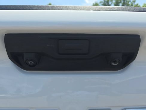 Used 2026 GMC Sierra 2500 SLT AWD/4WD image 13