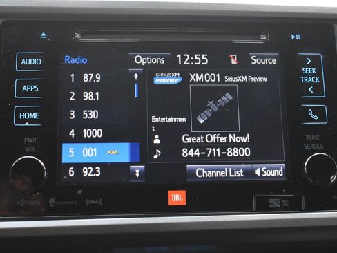 Used 2019 Toyota Tacoma TRD Sport AWD/4WD image 29