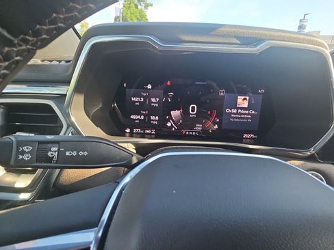 Used 2023 GMC Canyon Denali image 19