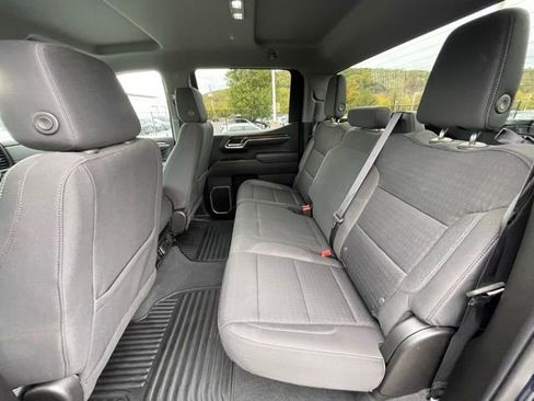 Certified 2022 Chevrolet Silverado 1500 LT image 35