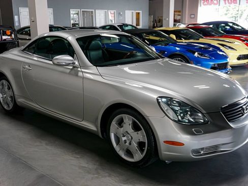 Used 2004 Lexus SC 430 Convertible RWD image 4