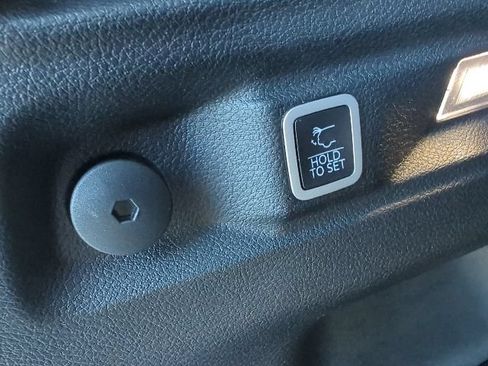 Certified 2021 Jeep Grand Cherokee L Laredo AWD/4WD image 37