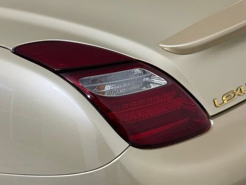 Used 2006 Lexus SC 430 Convertible RWD image 13