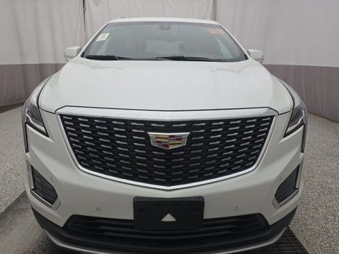 Used 2023 Cadillac XT5 Premium Luxury AWD/4WD image 2