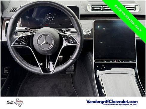 Used 2023 Mercedes-Benz S 500 4MATIC w/ AMG Line image 11