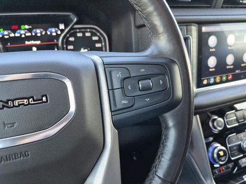 Used 2021 GMC Yukon Denali w/ Denali Premium Package AWD/4WD image 29