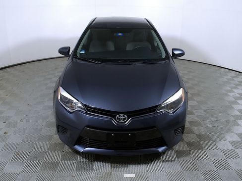 Used 2016 Toyota Corolla LE FWD image 4