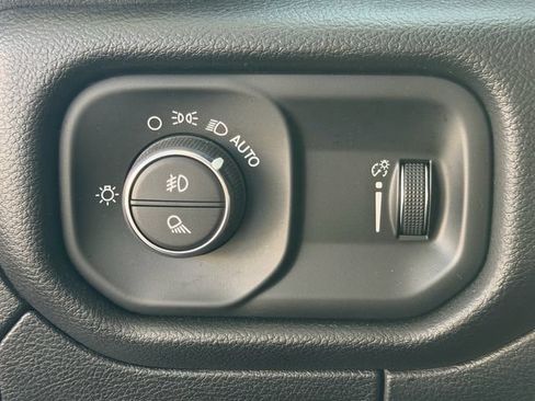 Used 2023 RAM 1500 Big Horn AWD/4WD image 20