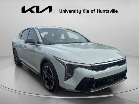 New 2026 Kia K4 GT-Line FWD image 2