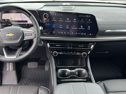 New 2026 Chevrolet Traverse High Country w/ LPO, Floor Liner Package image 18