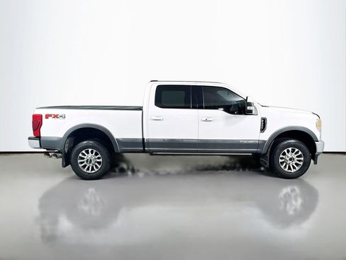Used 2022 Ford F350 Lariat w/ Lariat Ultimate Package AWD/4WD image 4